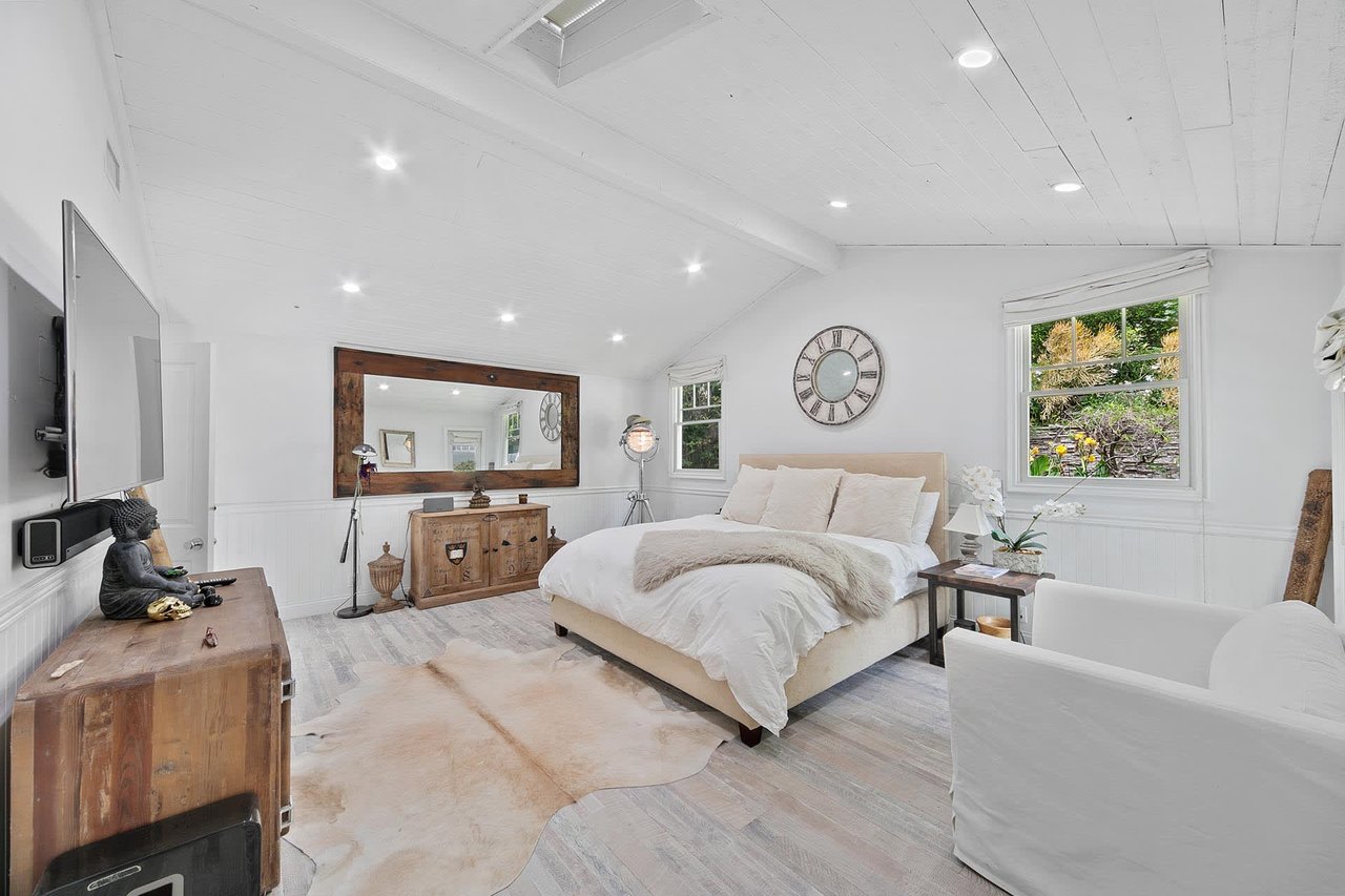 Heavenly Broad Beach Home