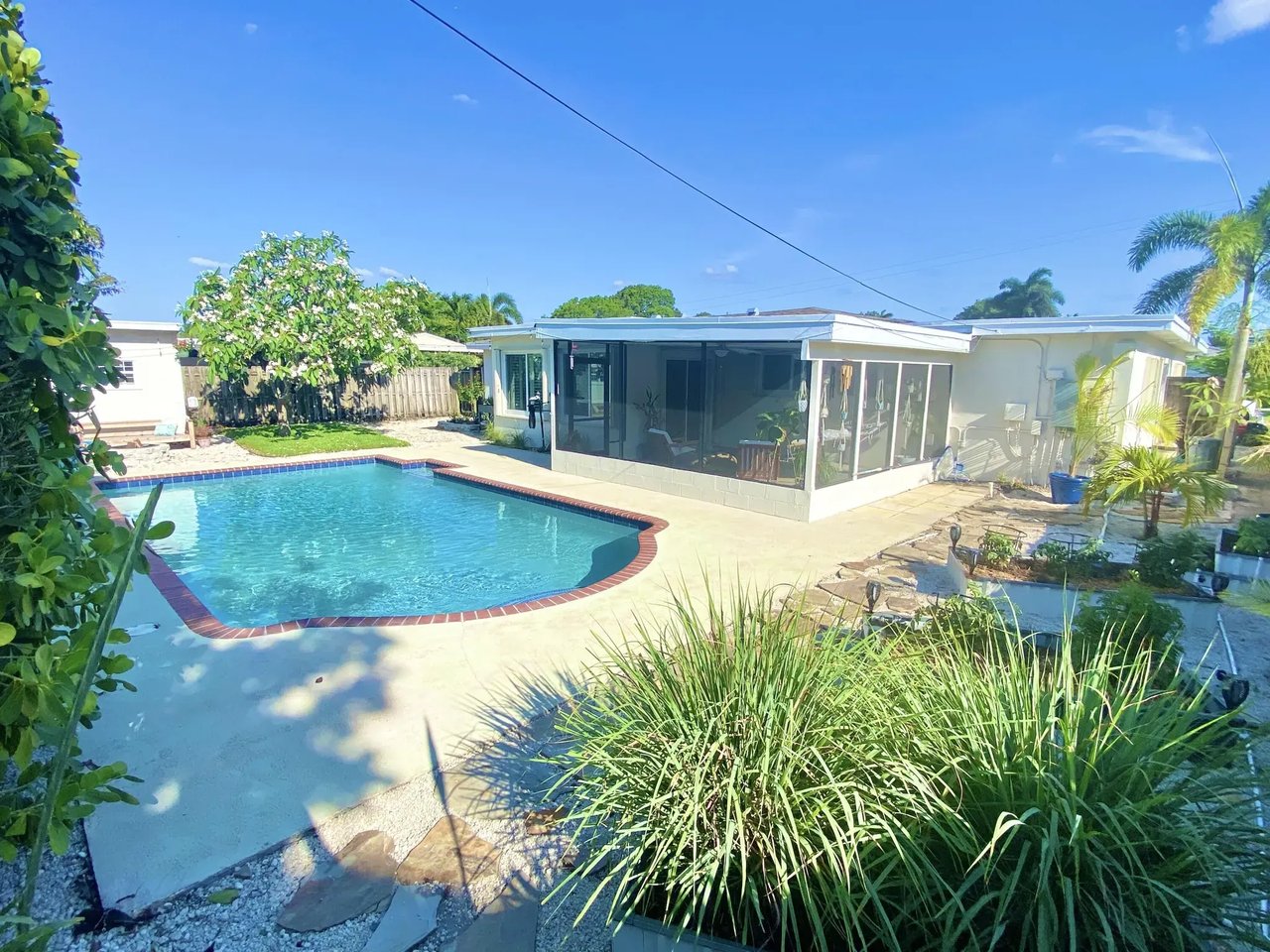 1005 SE 14th Dr