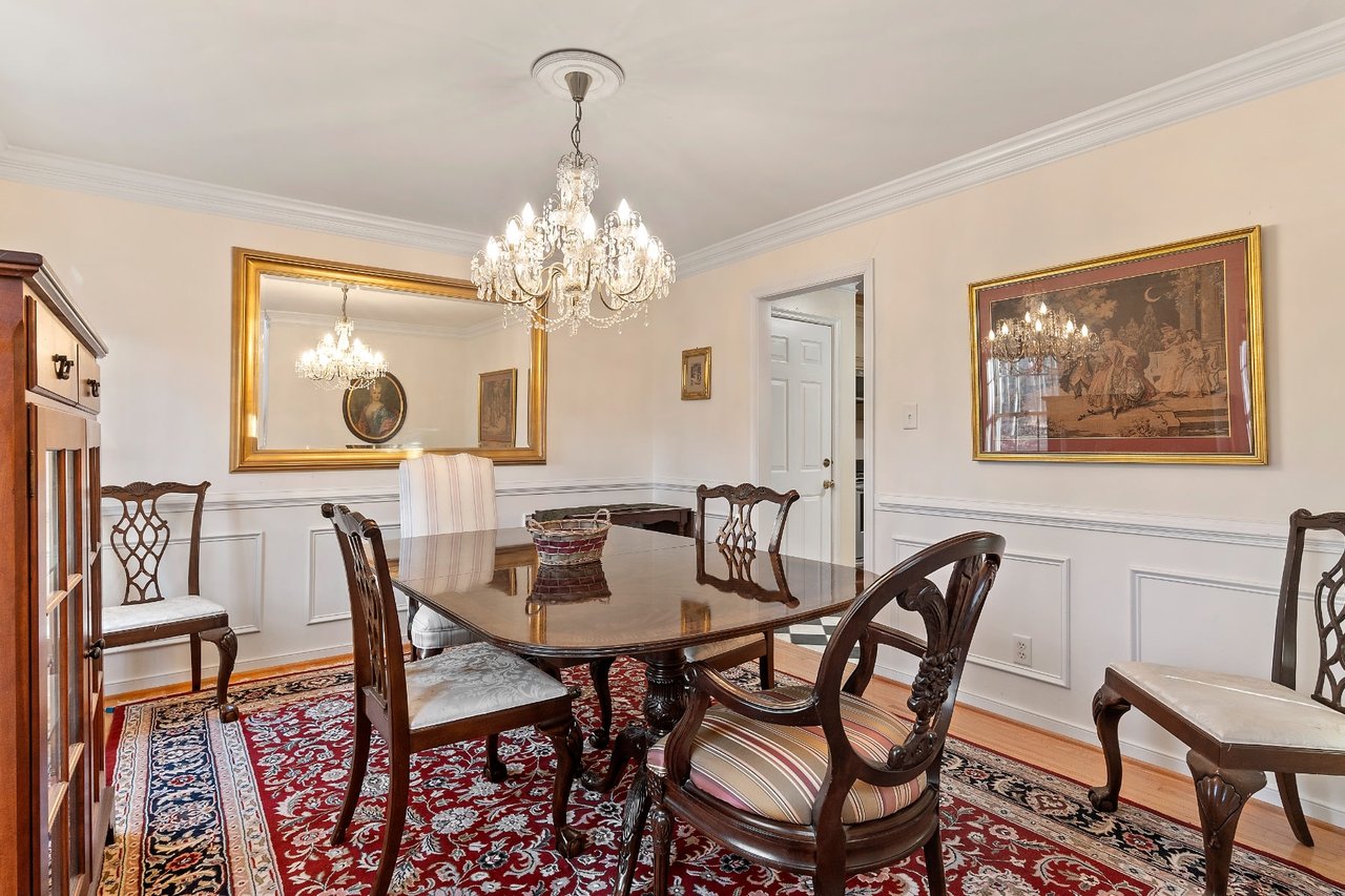 3531 Sherwood Bluff Way