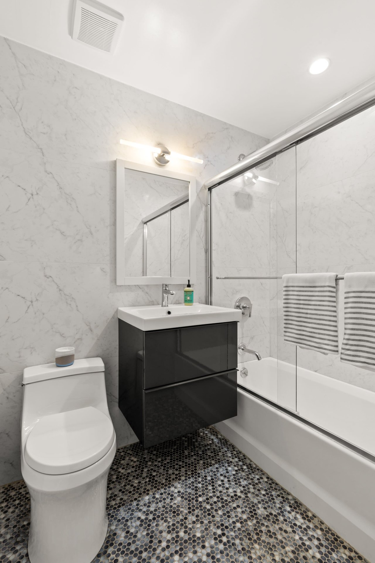 659 Baltic St Unit: 1