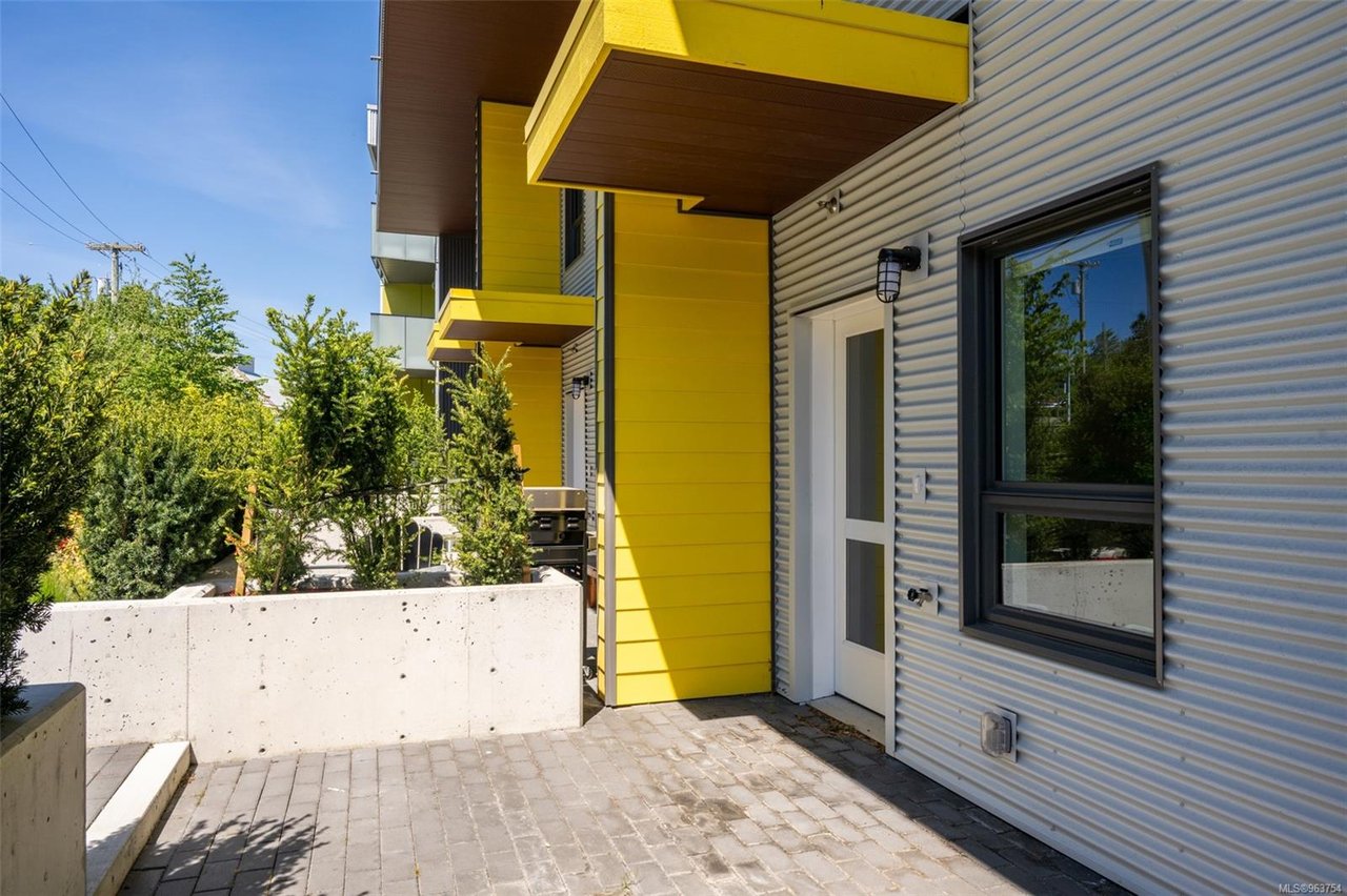 101-757 Tyee Rd