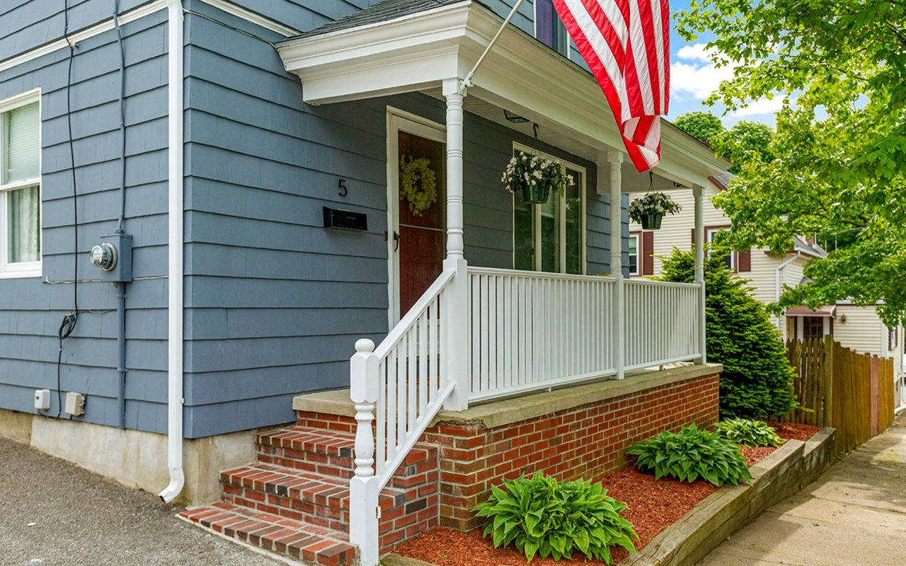 Single Family Home 
