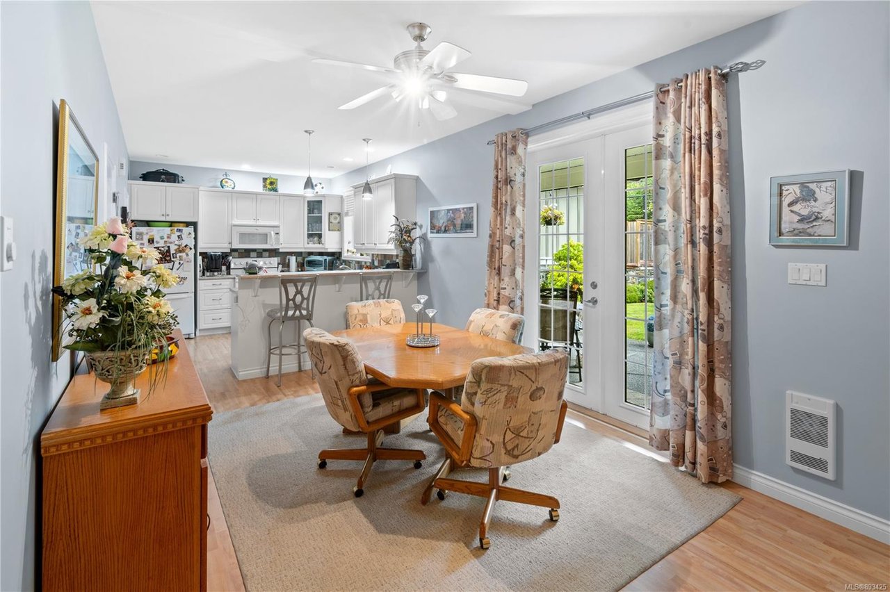 1260 Rockhampton Close
