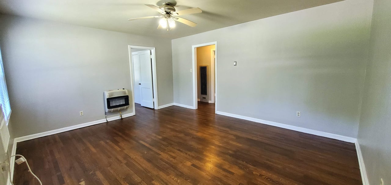 1030 W Wood