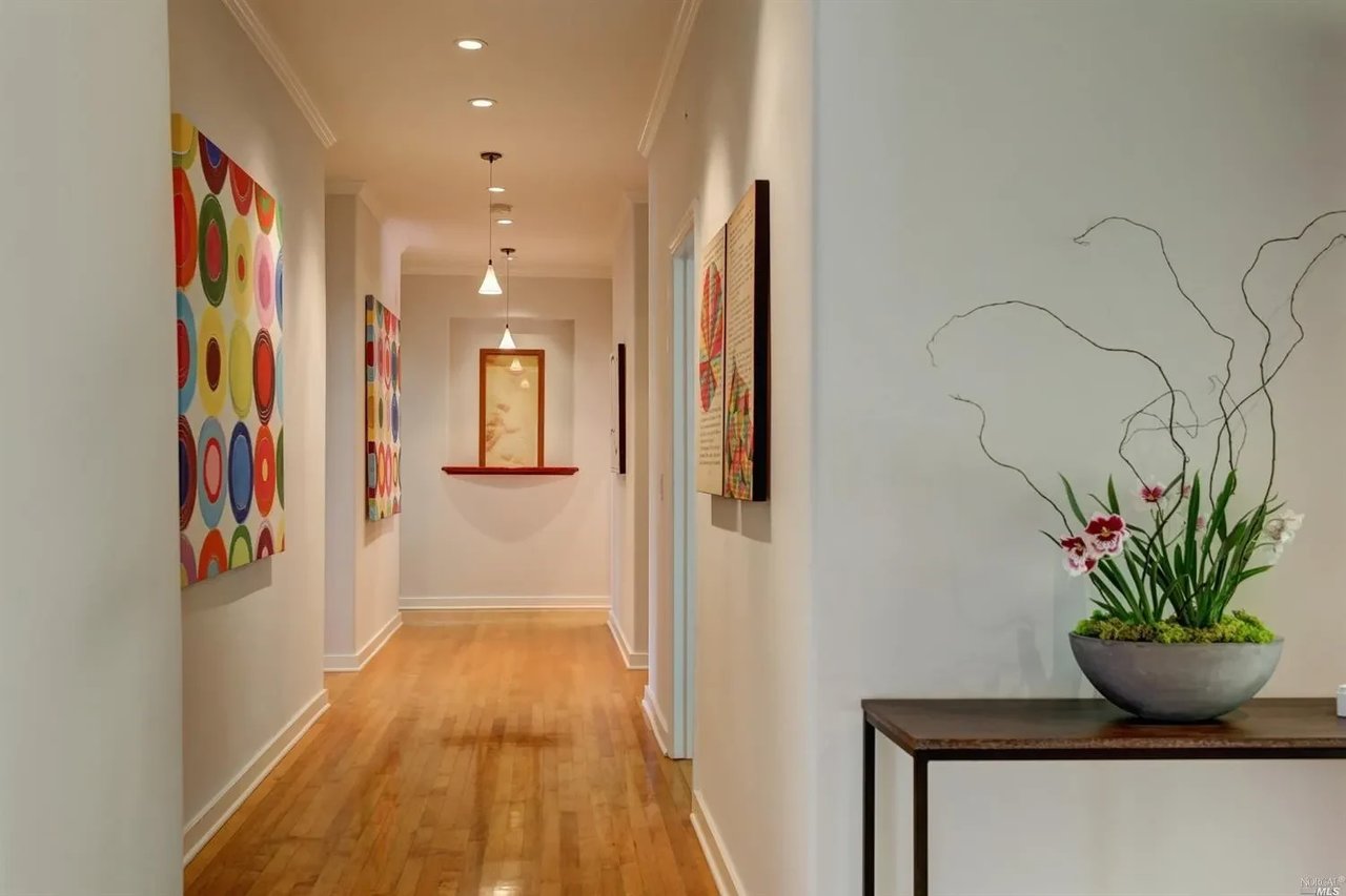 116 Winding Way