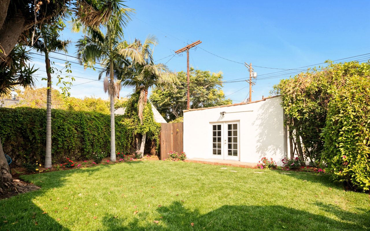 133 N Crescent Heights Blvd