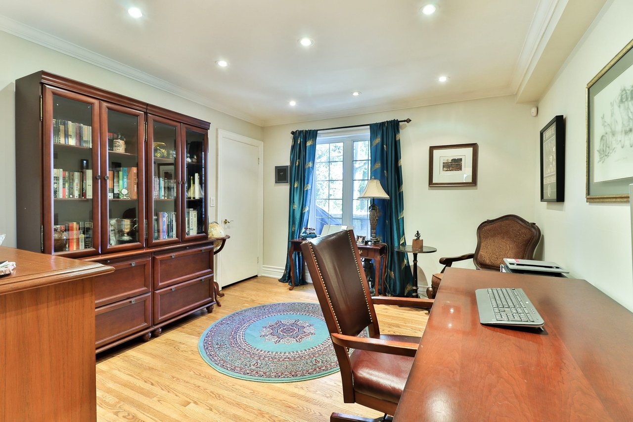2200 Shardawn Mews