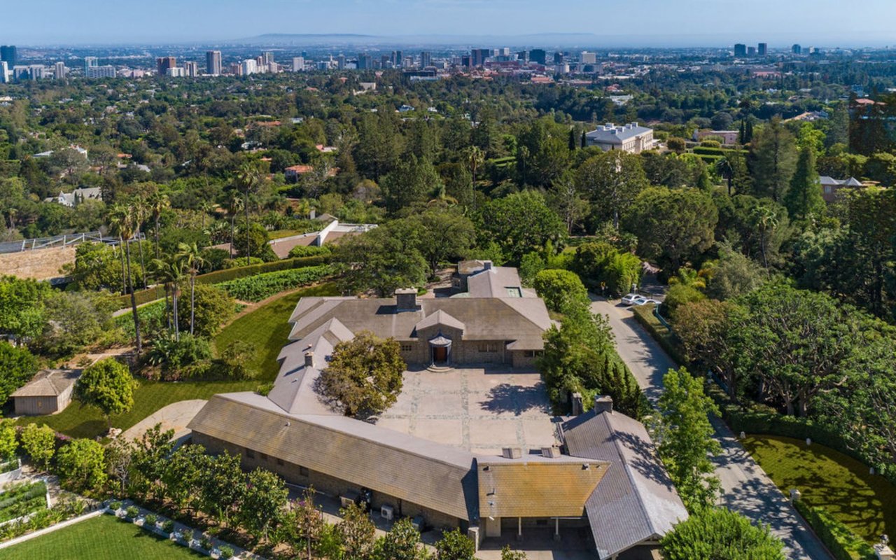 Trophy Estate Site In Bel Air