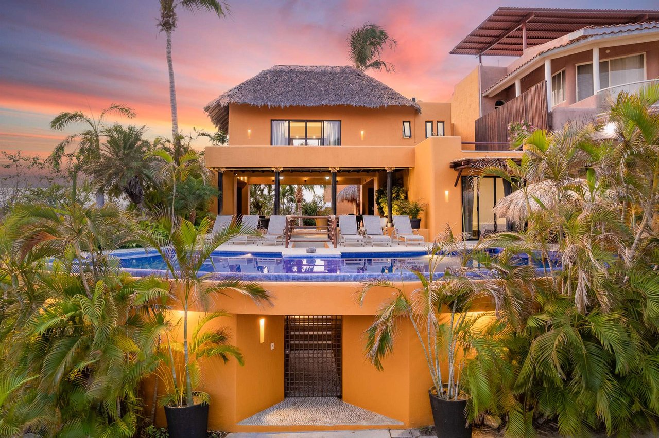 4 bedroom, Single Family Homes, Villa Palmas