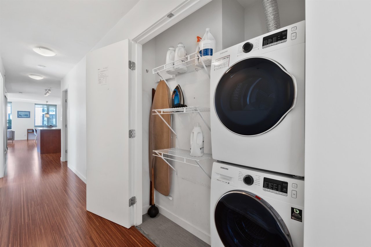 509-328 E 11th Ave