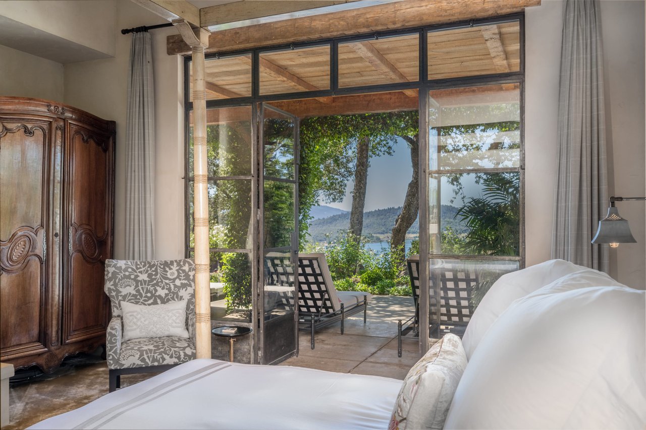 Napa Valley Compound