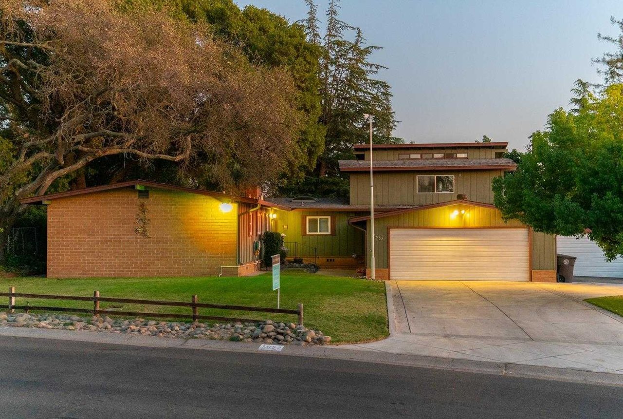 7652 Kensington Drive