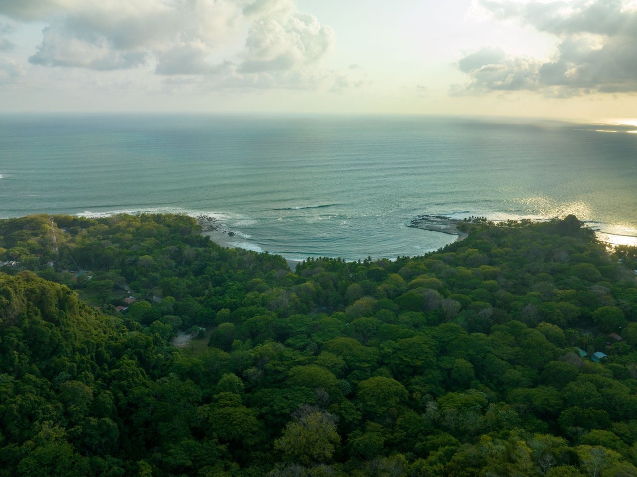 Large Development Land Lot, Santa Teresa, Puntarenas
