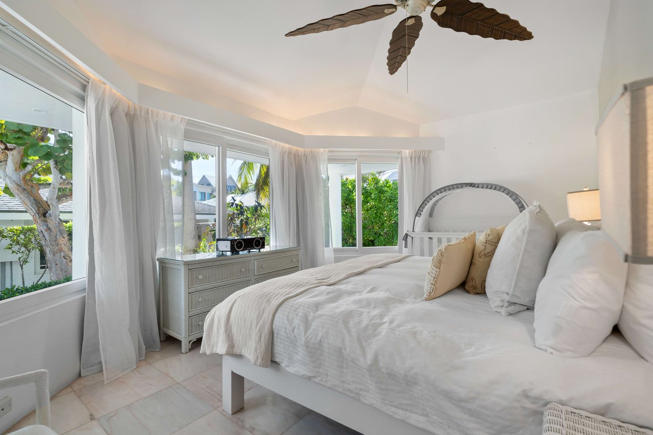 Beachfront Bliss Near Old Fort Bay