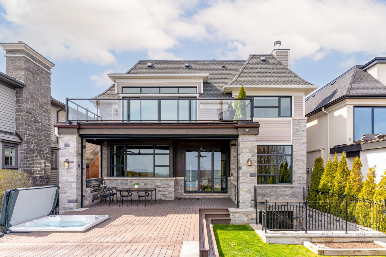 Modern Lakefront Estate in Port Credit