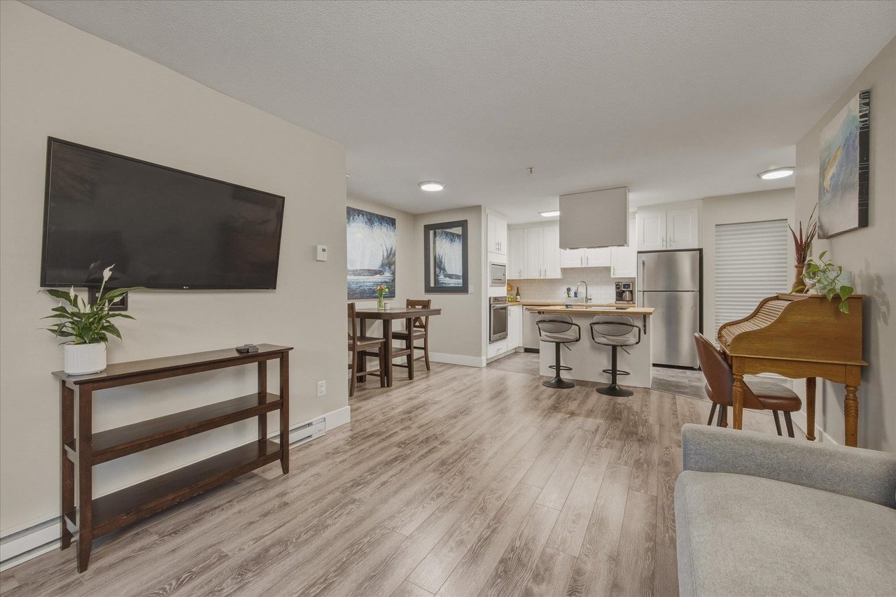 C102-40140 Willow Cres
