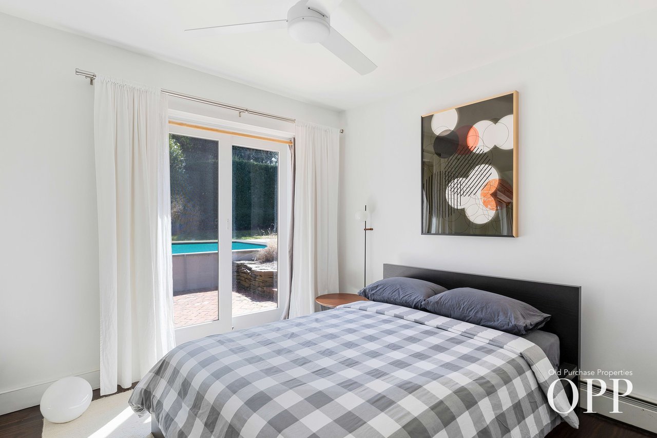 MODERN RANCH MOMENTS FROM VILLAGE CENTER