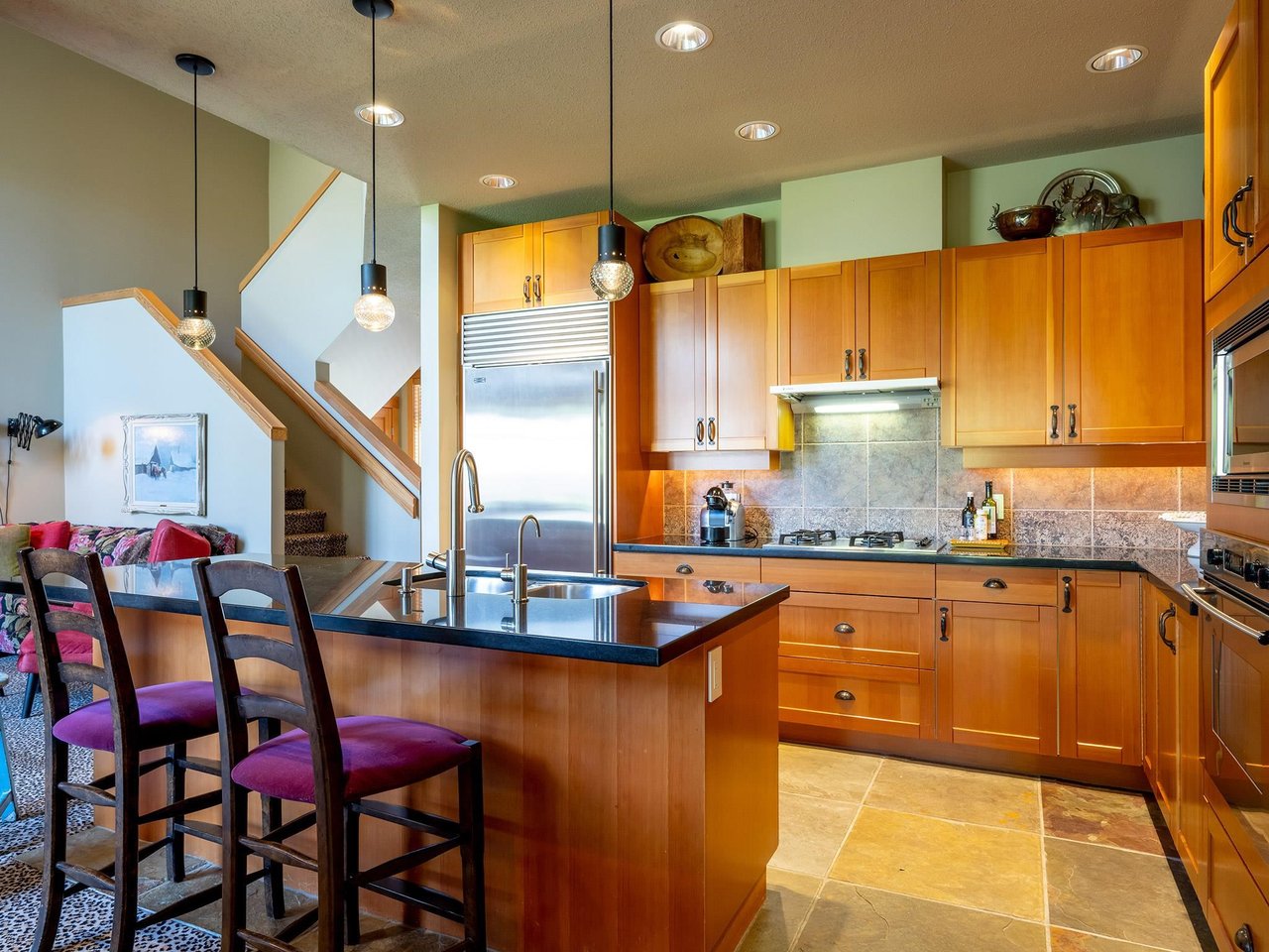 8327 Glen Abbey Ln