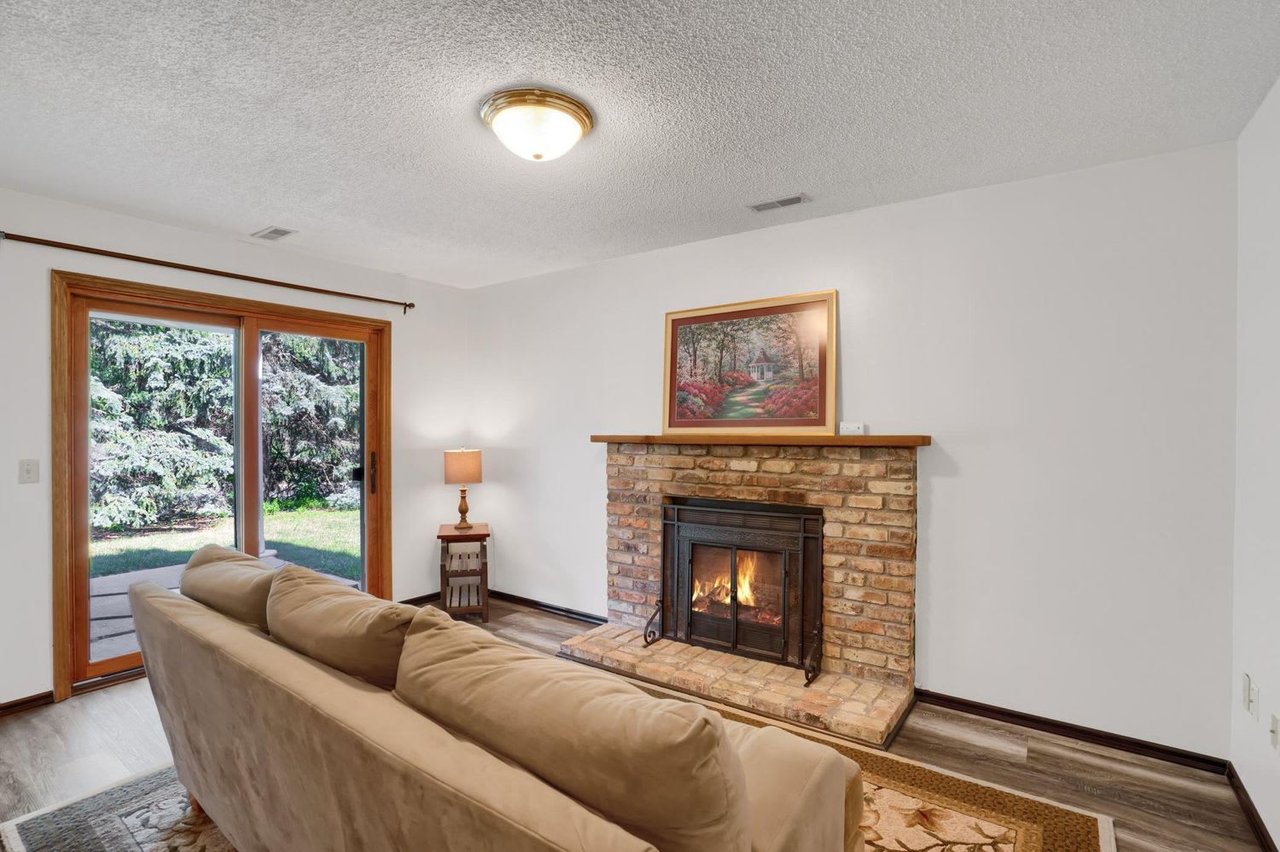713 Evergreen Ct