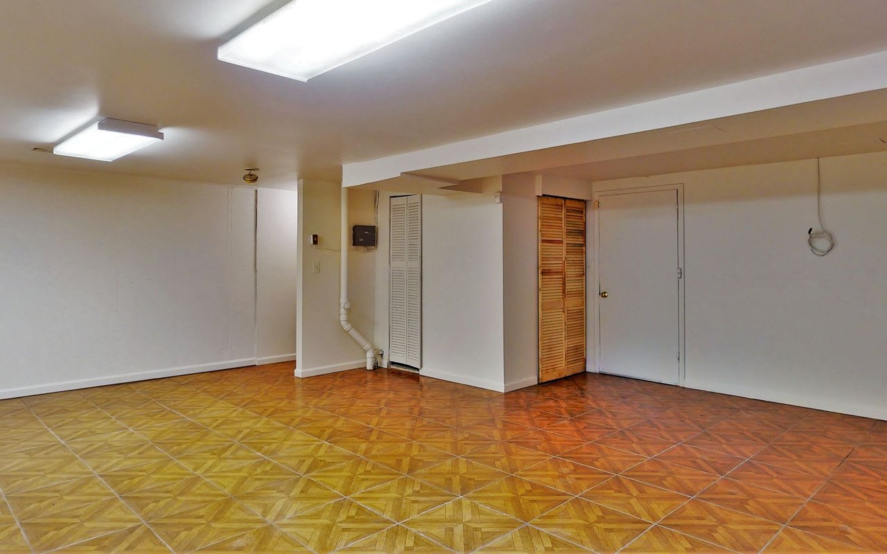 17 EXETER CT