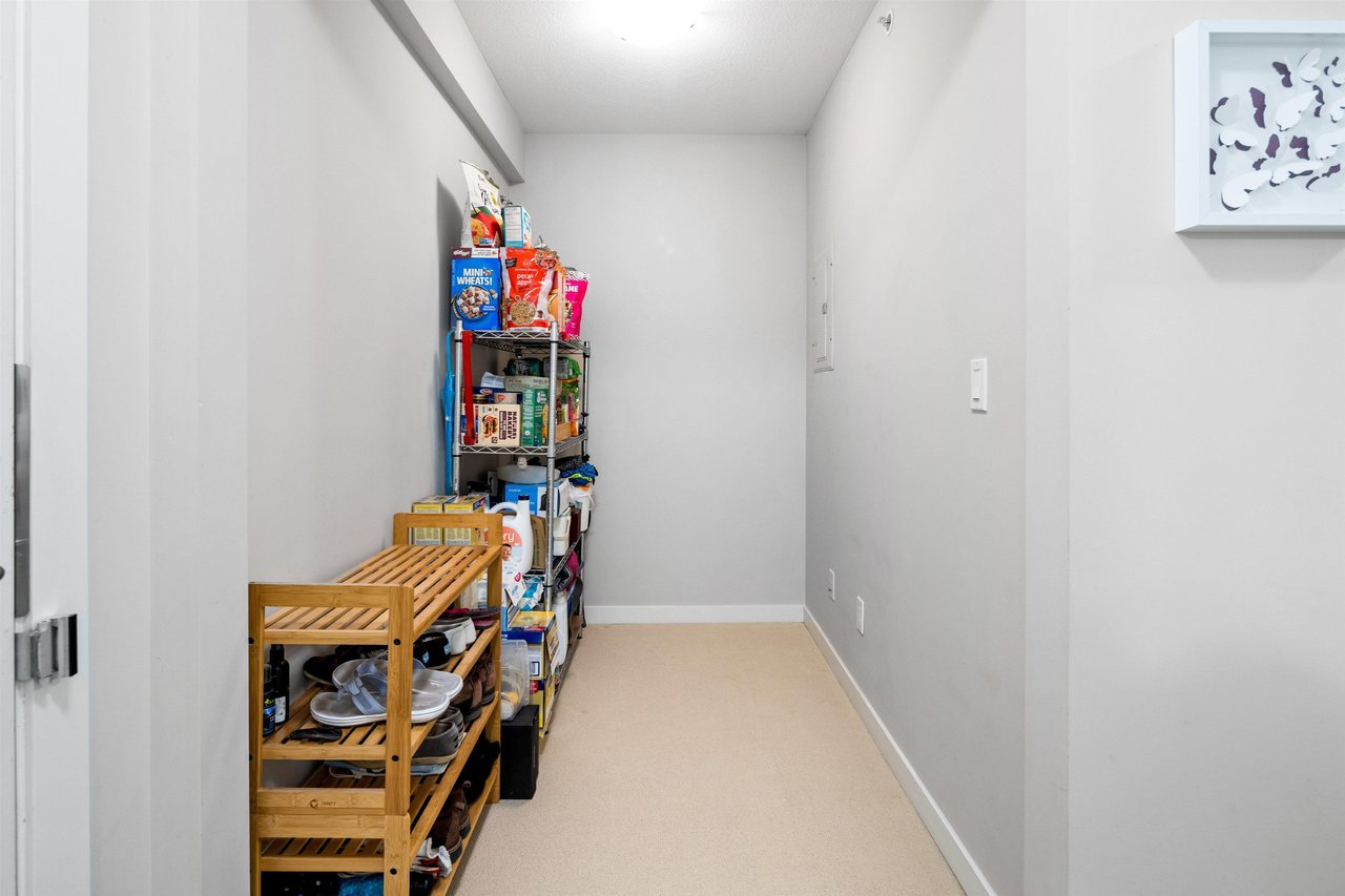 403-4833 Brentwood Dr