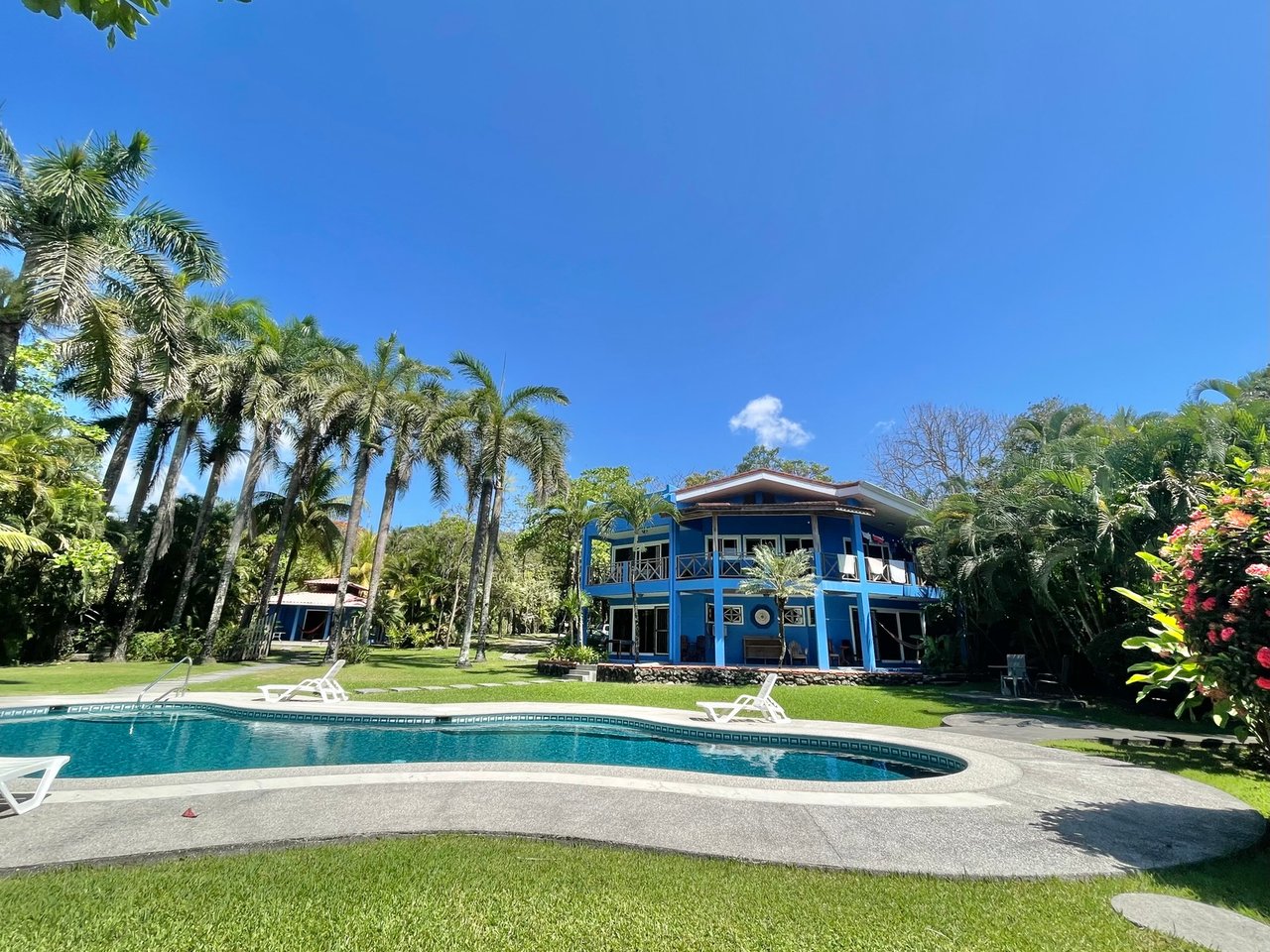 Prime Beachfront Commercial Lot, Santa Teresa, Puntarenas