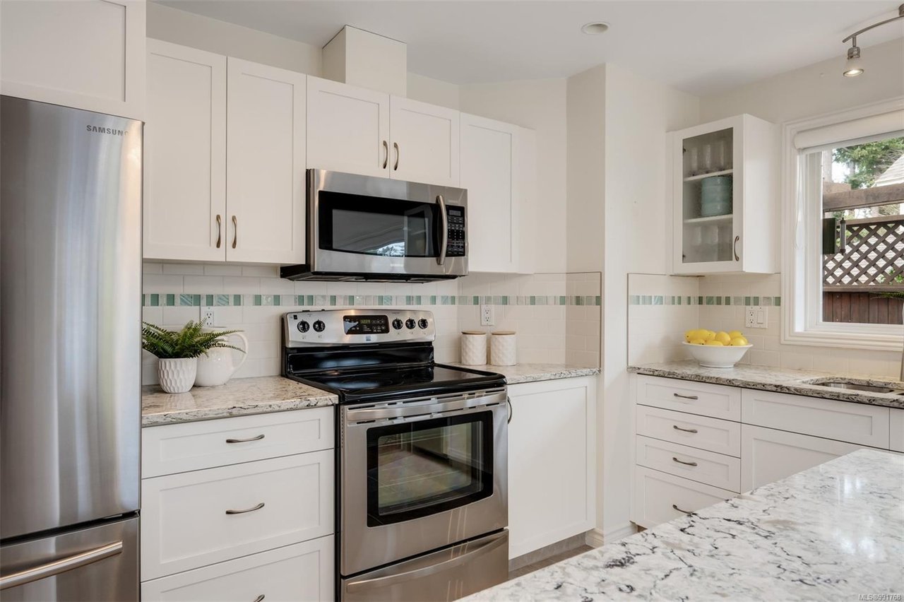 32-108 Aldersmith Pl