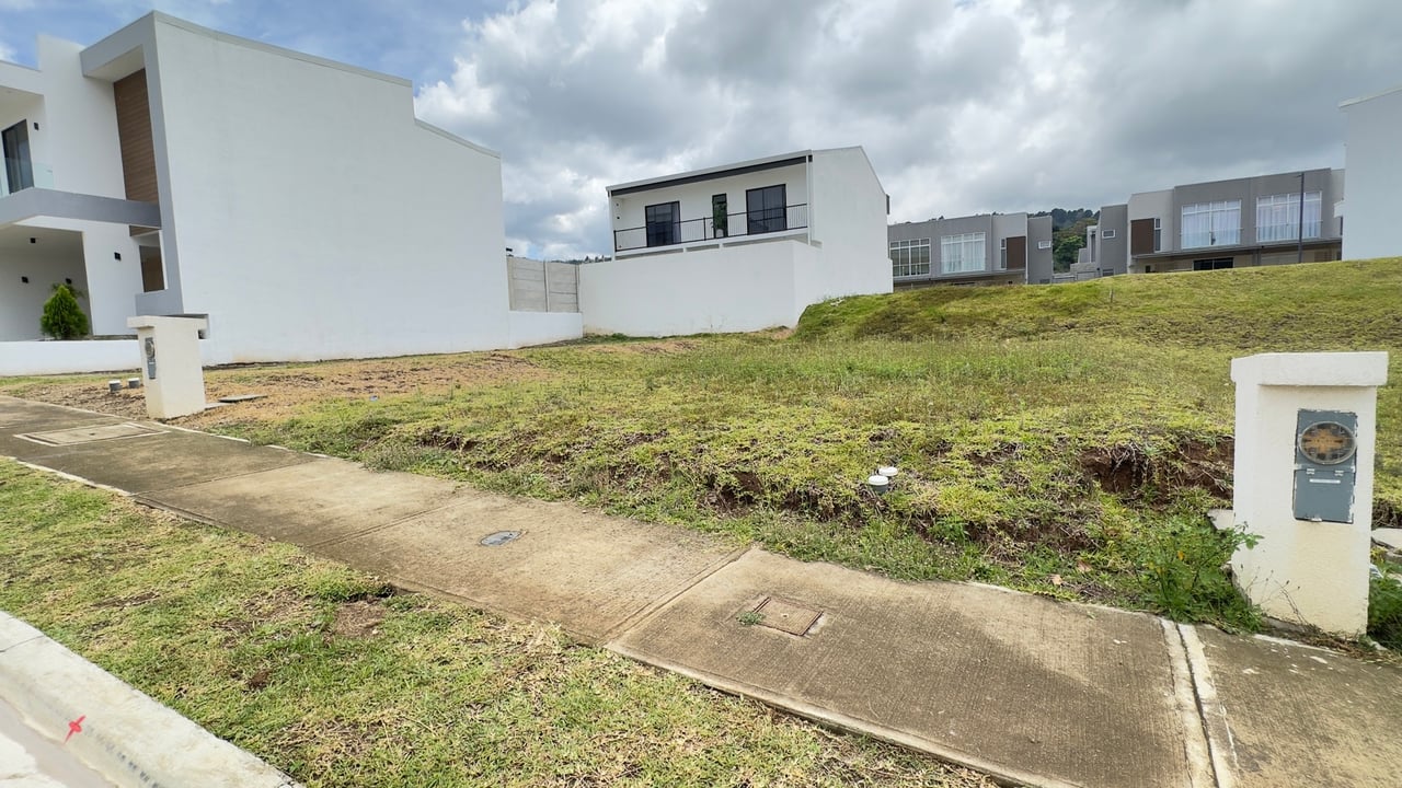 Gated Community Residential Lot, Curridabat, San Jose