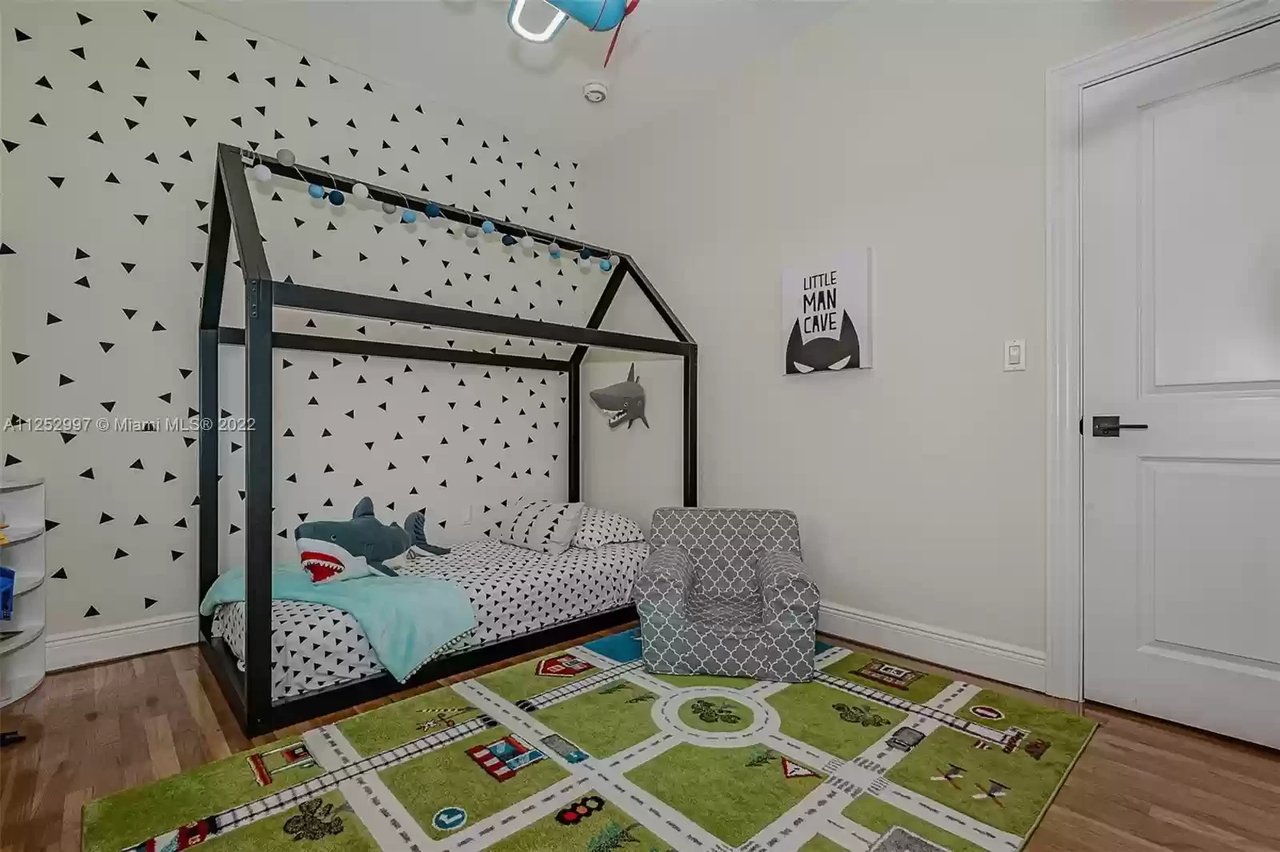 2929 Day Avenue