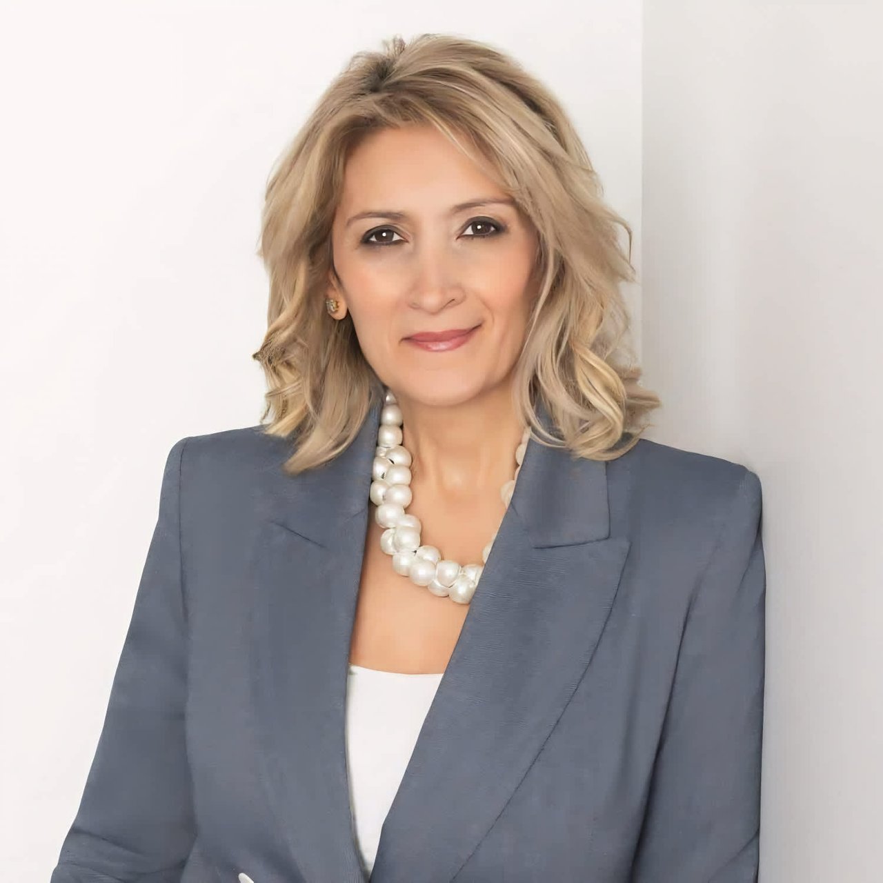 Suzanna Krmzian