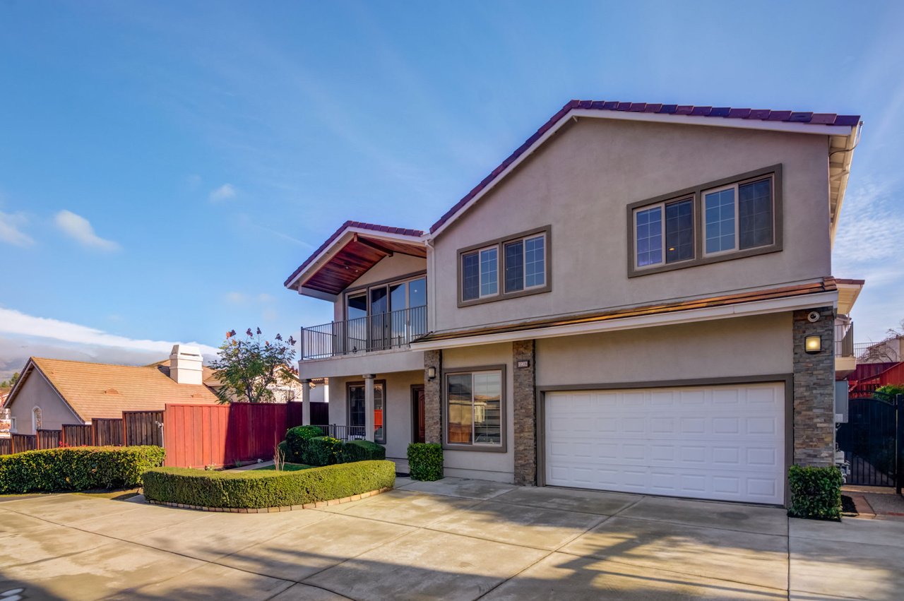 3902 Mars Court