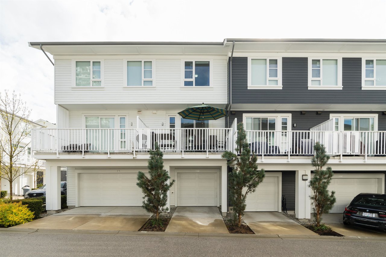 132-528 Foster Ave