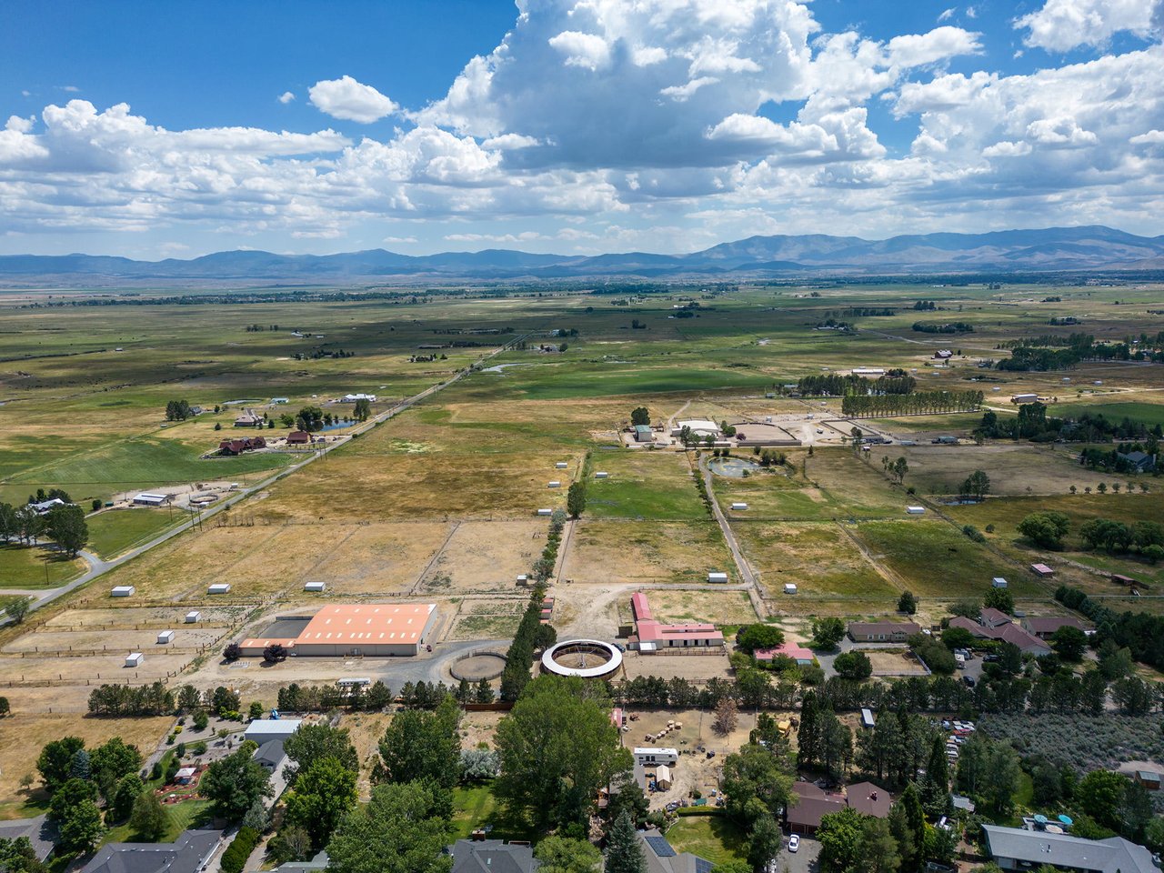 Horse Property with water rights! Incoming Producing Stables