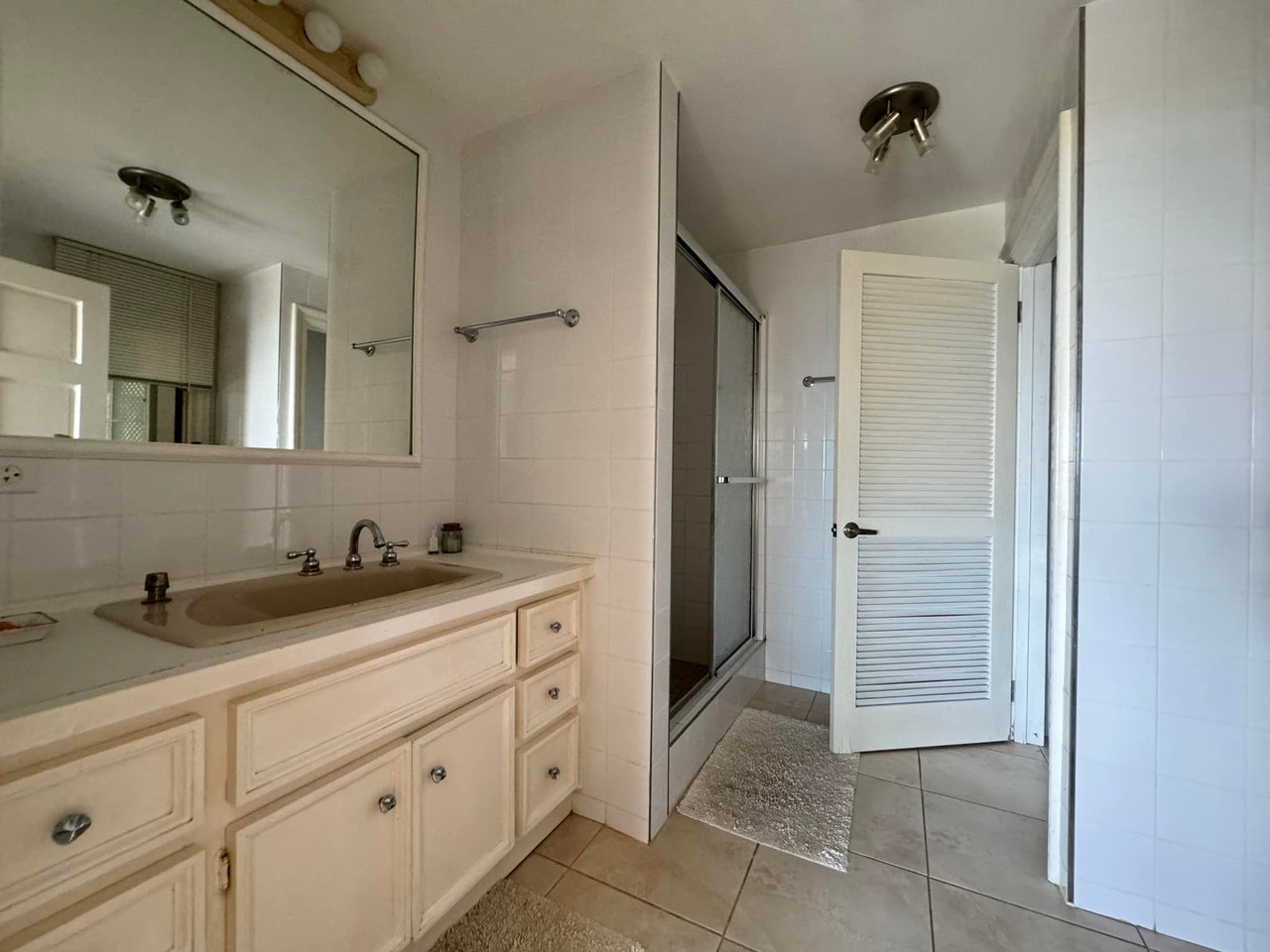 862 Little Mountain 1 Bedroom Apartment