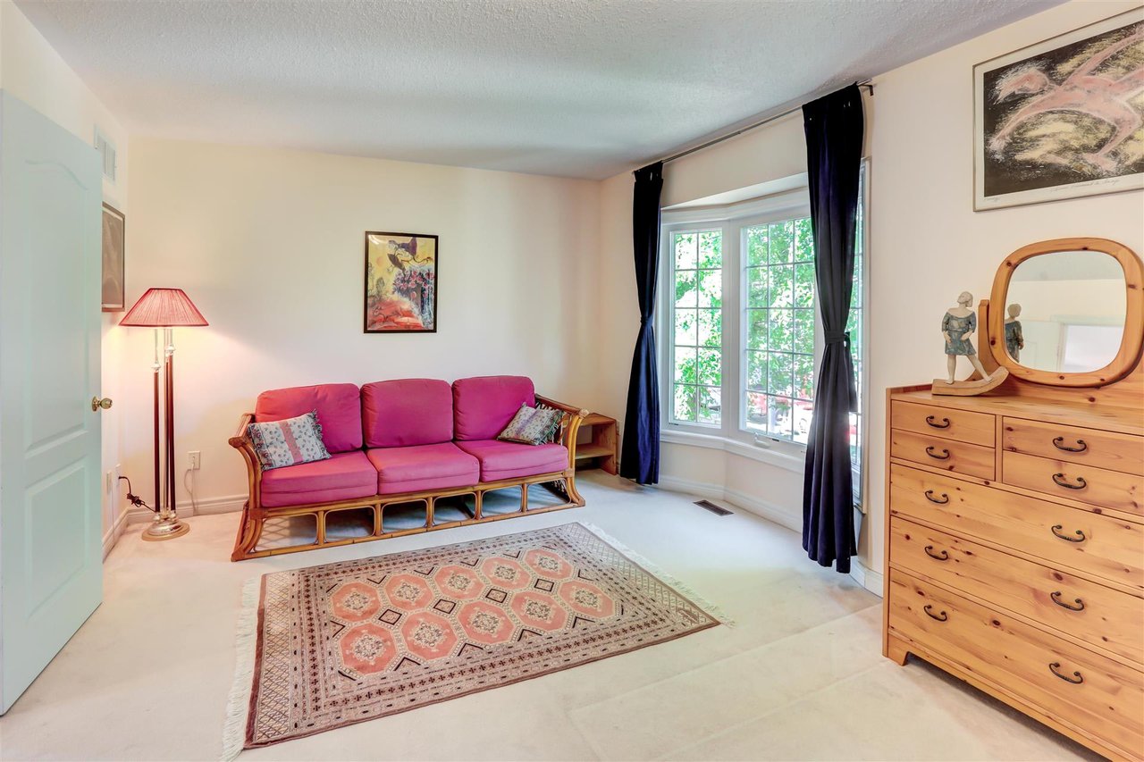 #109 - 190 Harding Blvd W