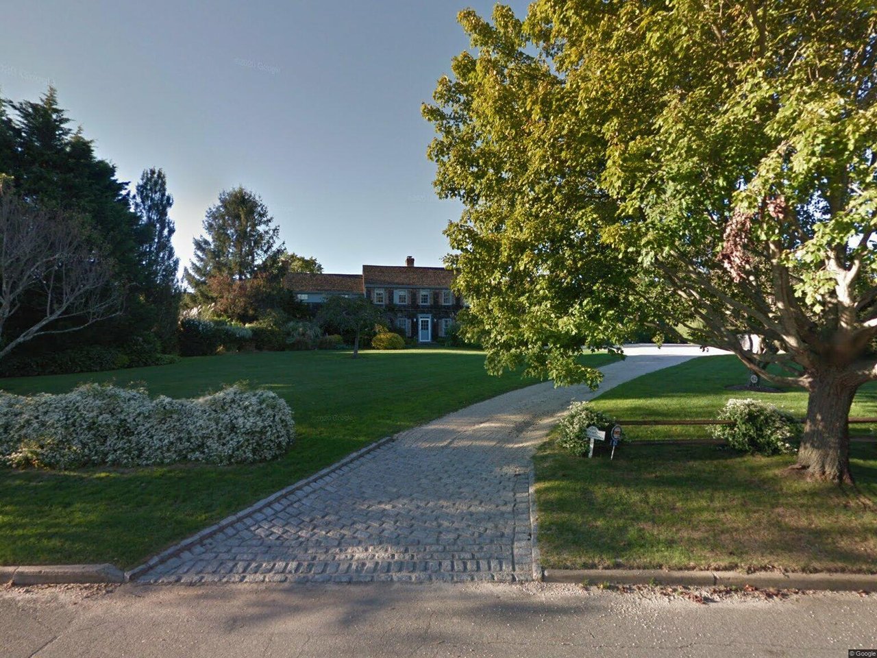62 Farmview Dr