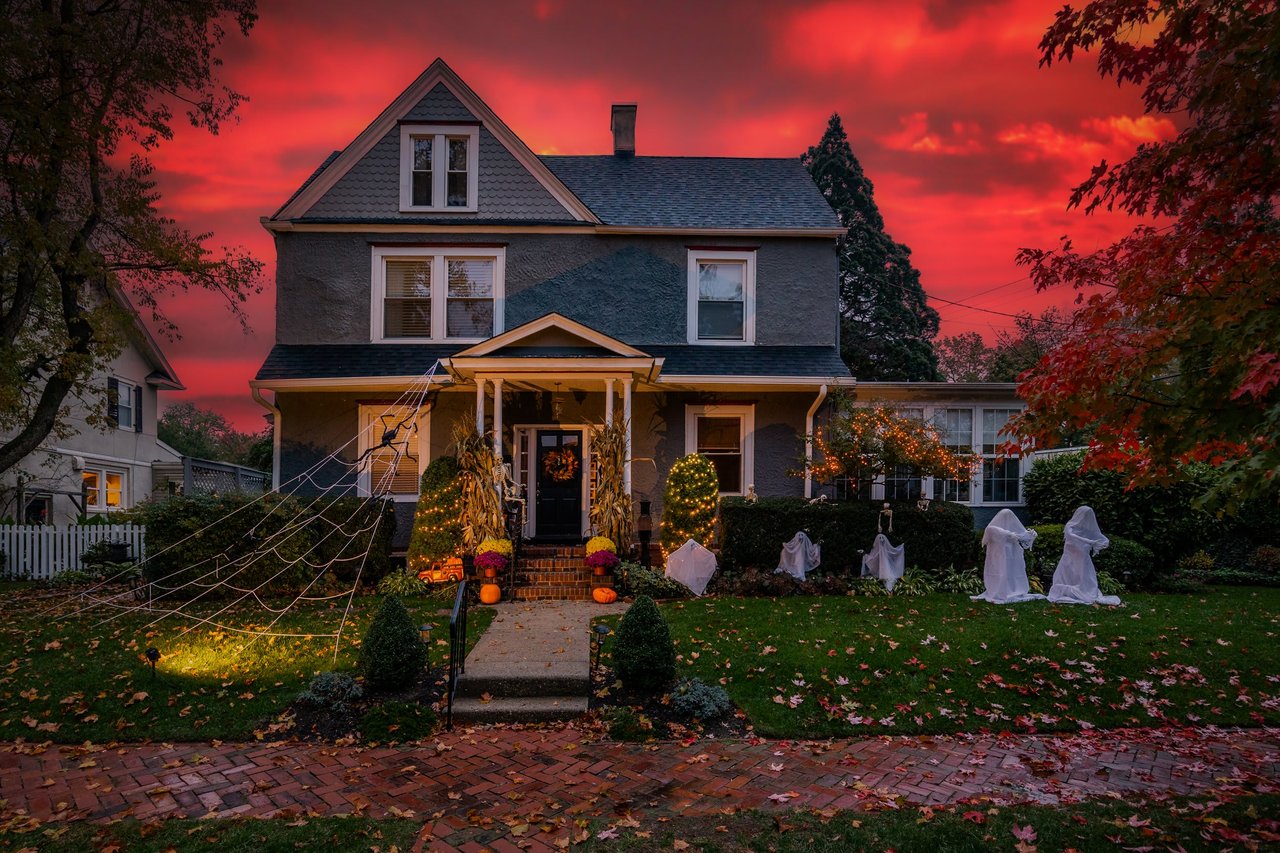 Our Favorite Halloween Homes in Riverton