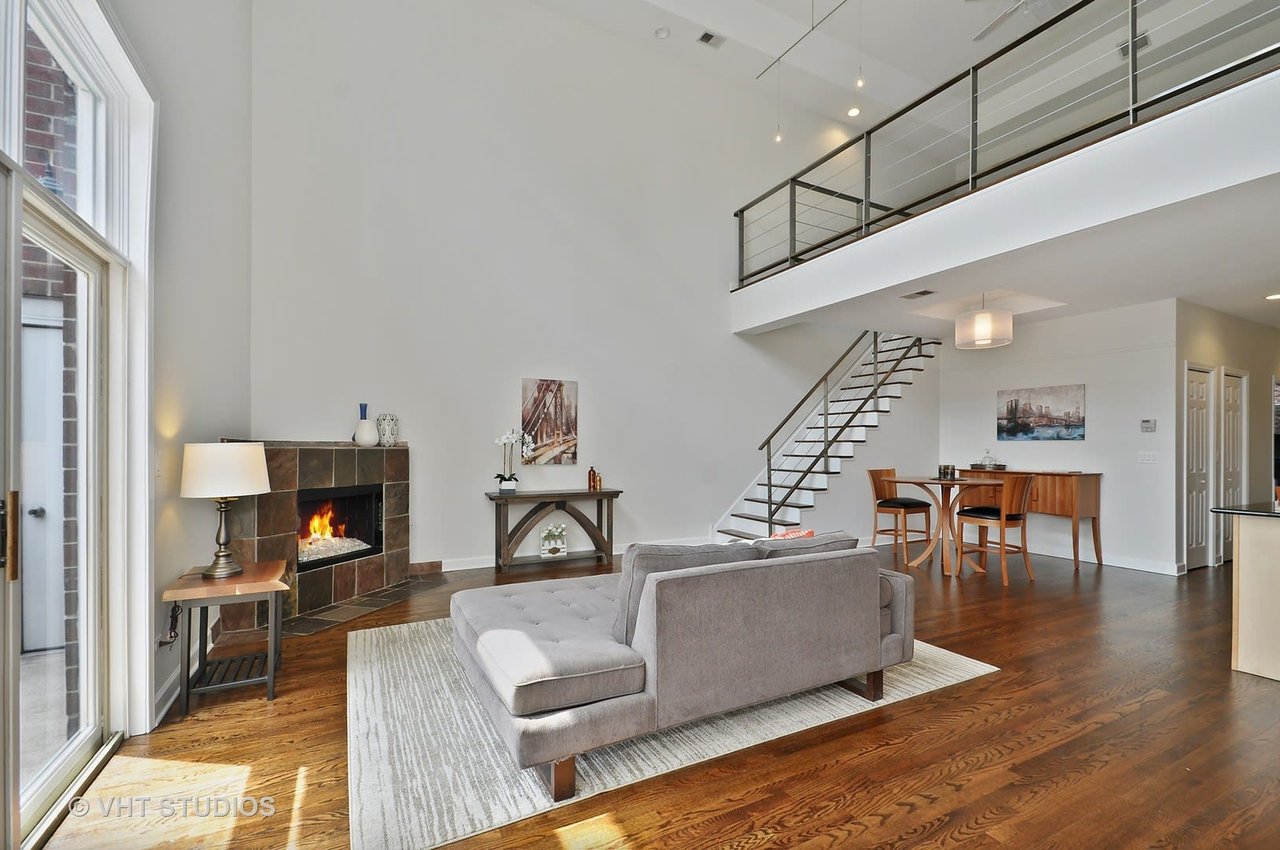 816 W Hubbard St (No. 5)