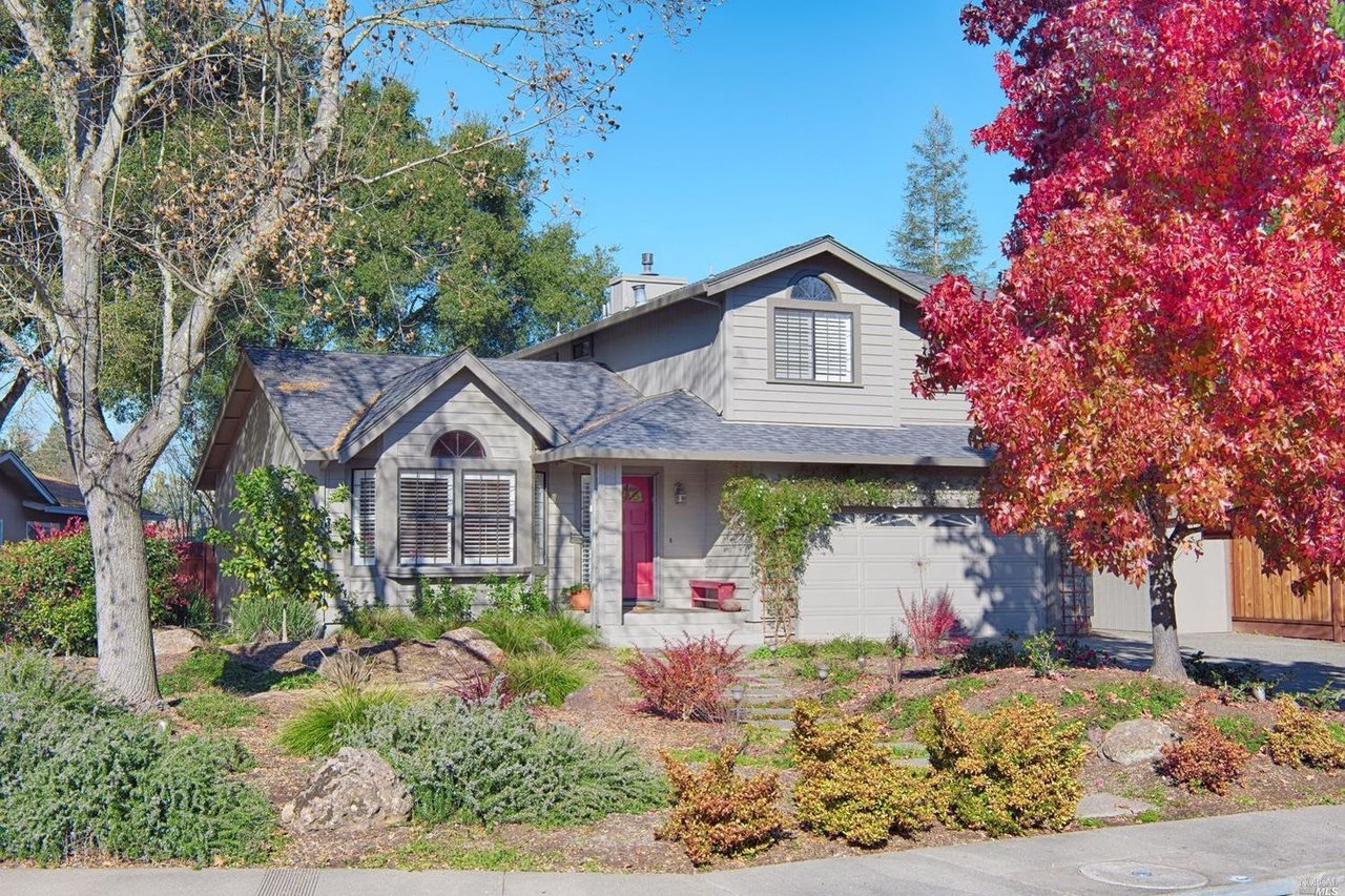 401 Greens Dr