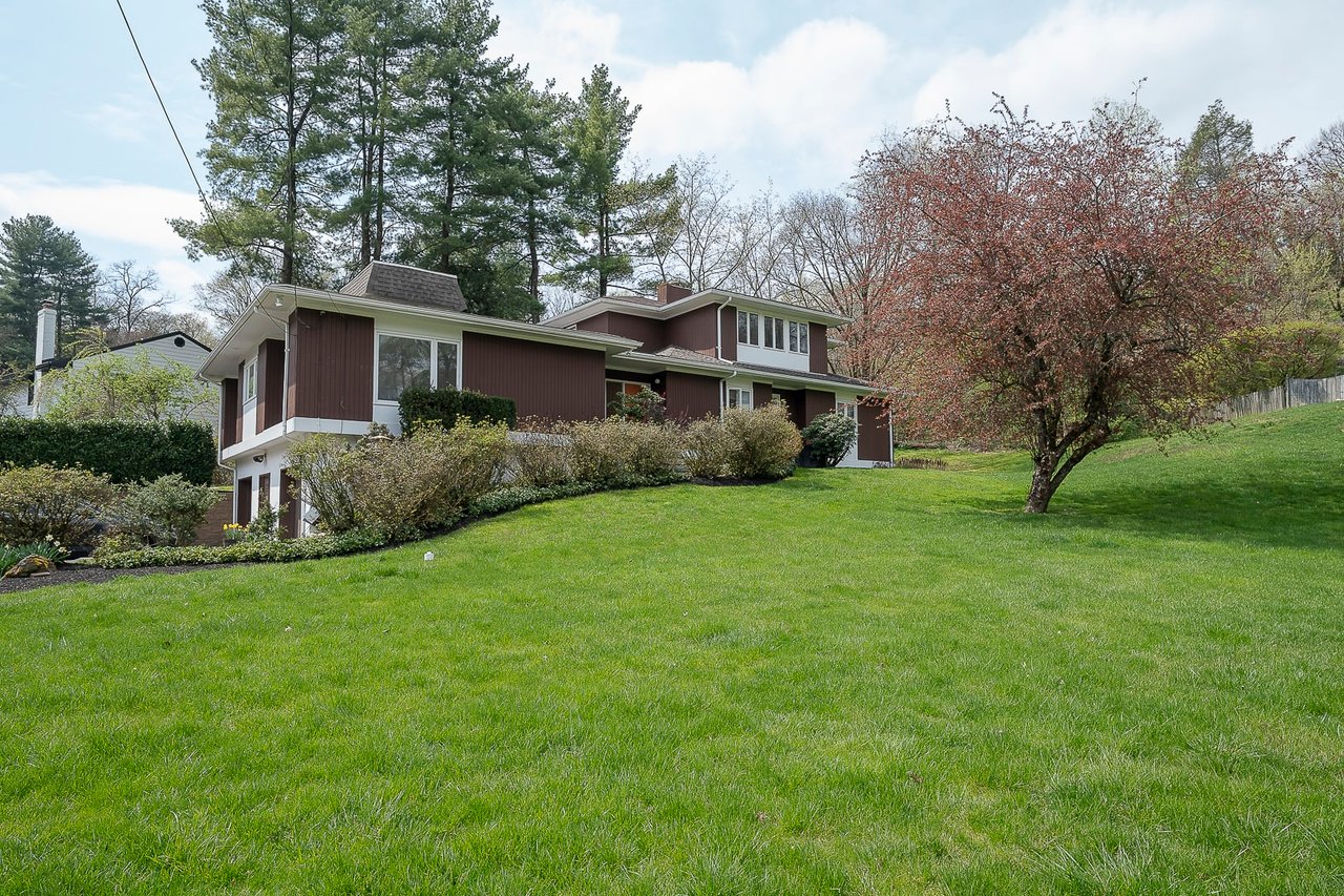 Modern Single Family Home 