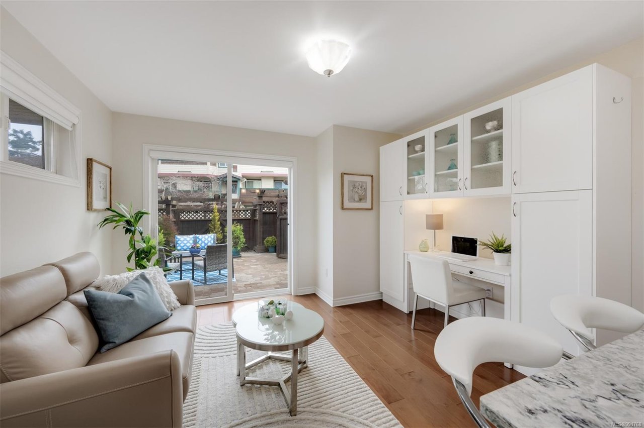 32-108 Aldersmith Pl
