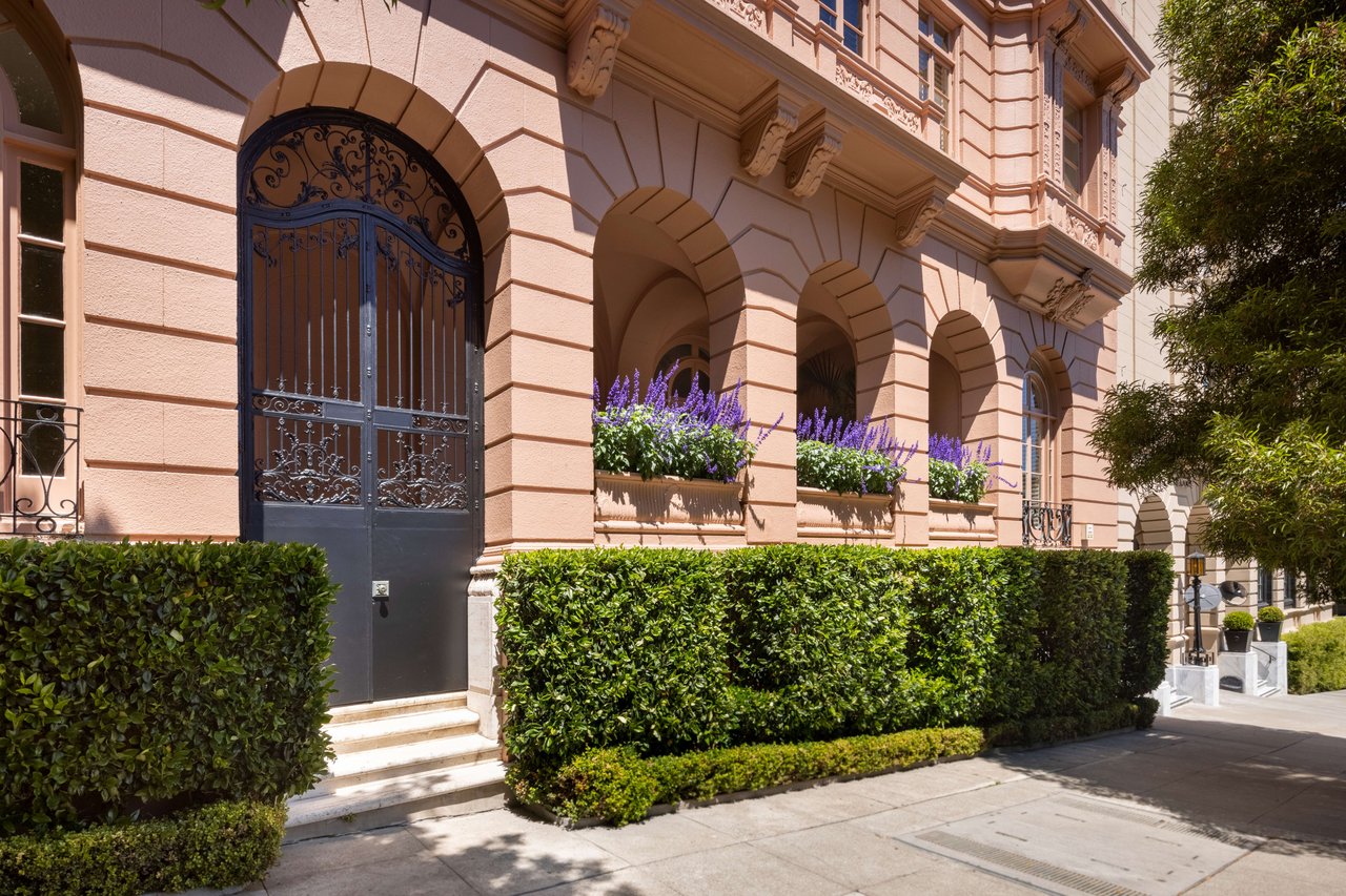 Grand-Scale, Beaux Arts View Apartment