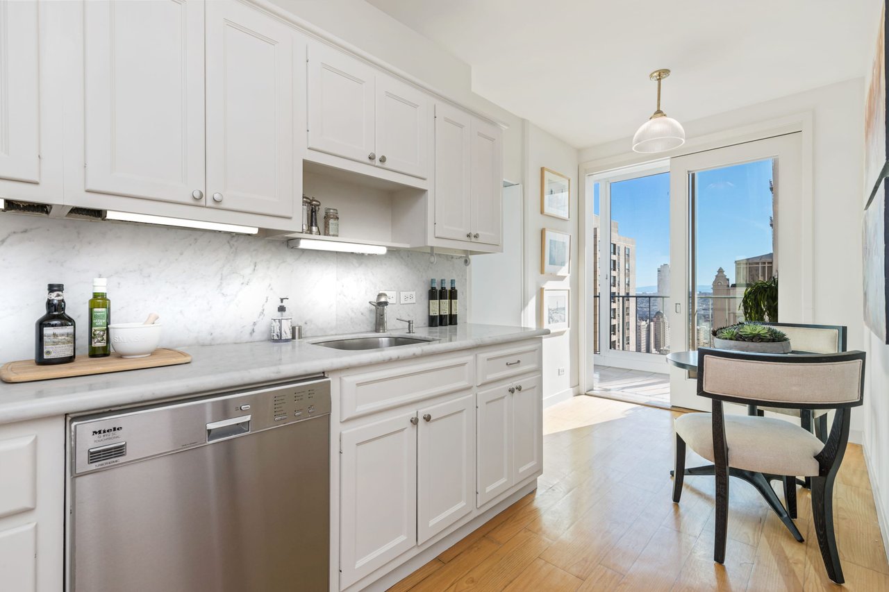 Elegance and Iconic Views on Nob Hill