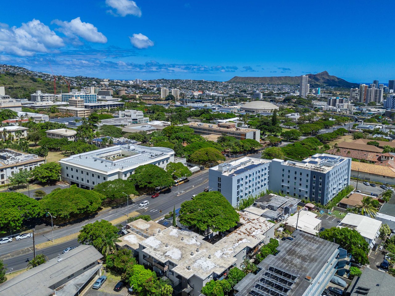 UH Manoa Condo