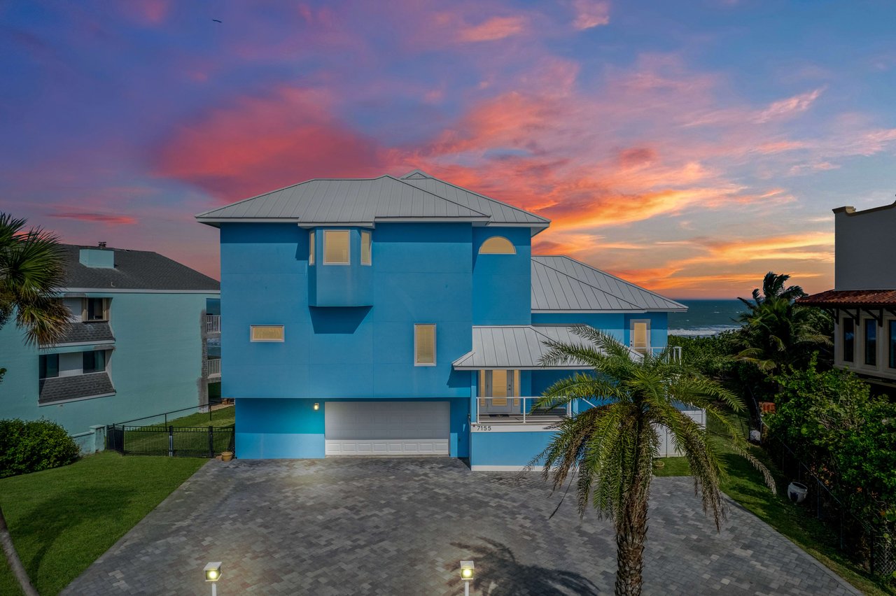 Luxury and Oceanfront Condo Living 4th Quarter
