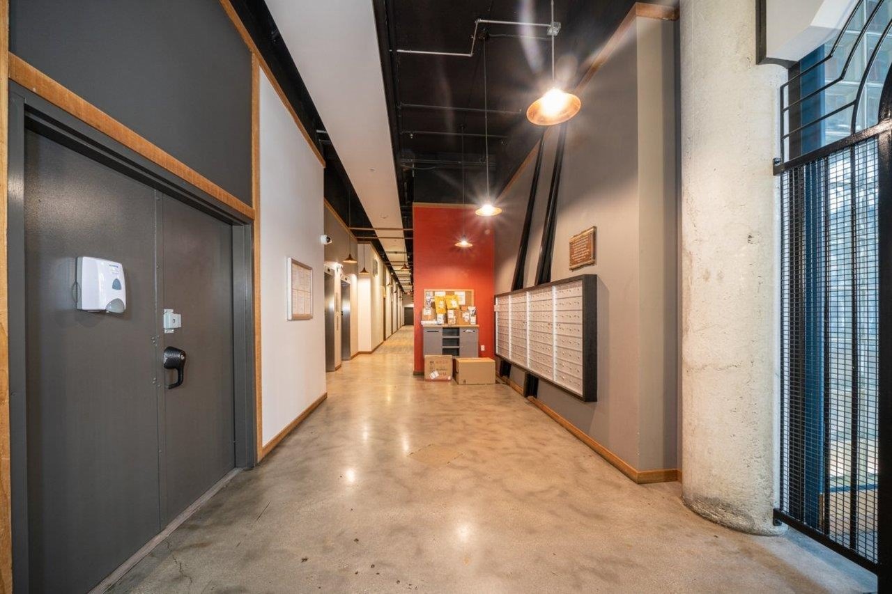 309-22 E Cordova St