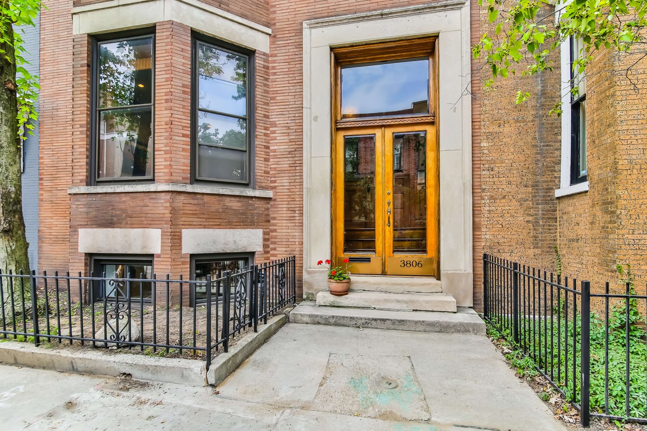 3806 N Alta Vista Ter