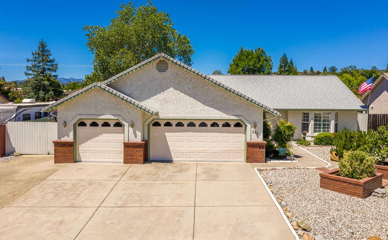 3238 Dartford Dr