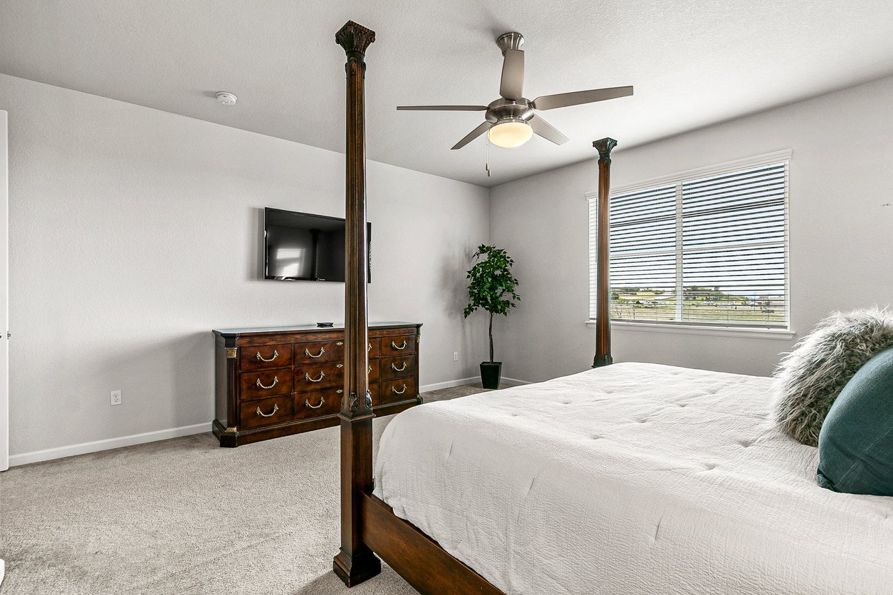 3635 White Rose Loop