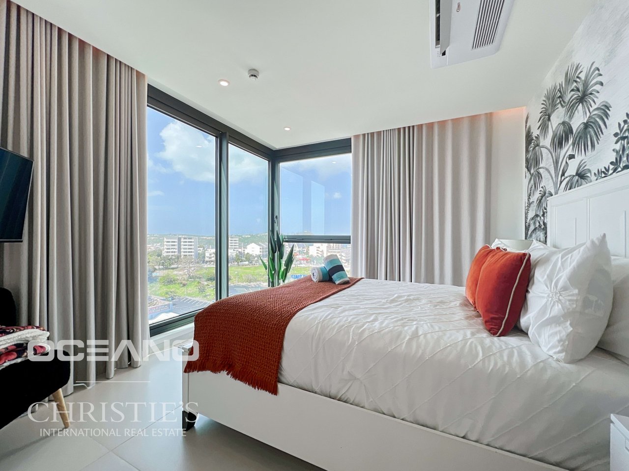 FOURTEEN - 2 Bedrooms Ocean View 12th Floor Tower A